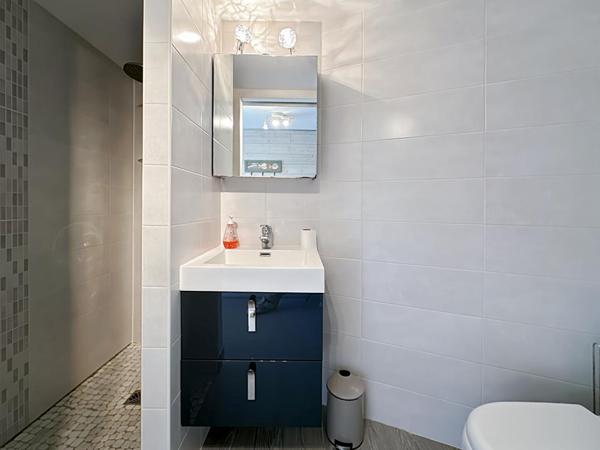 Maison T4 + studio indépendant + bureau