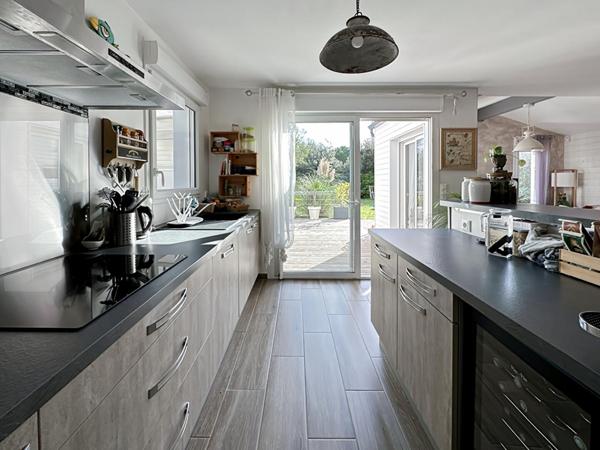 Maison T4 + studio indépendant + bureau