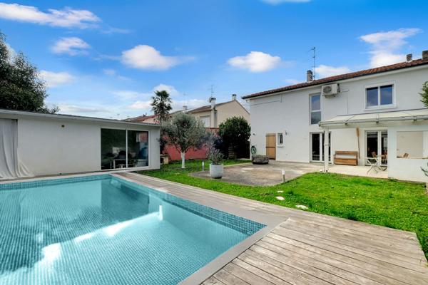 Maison 150 m² avec GARAGE JARDIN et PISCINE secteur CHATEAU DE L HERS