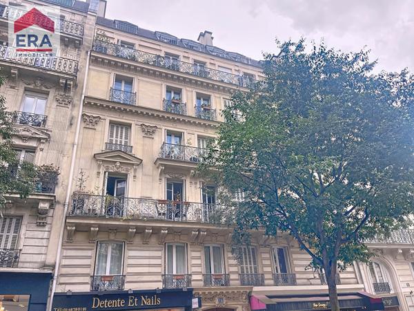 A VENDRE  PARIS 9e - 4/5 PIECES 115m² + BALCON