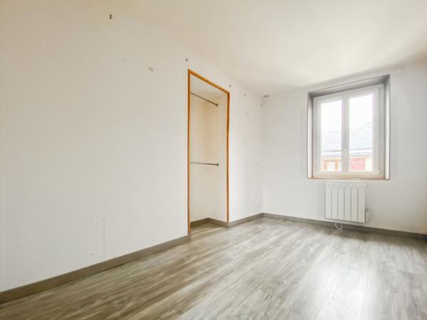 Maison de ville en plein coeur du charmant village de Chaussy !