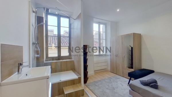 Appartement Marseille 6 pièce(s) 96 m2, 5 chambres, 5ème et dernier étage