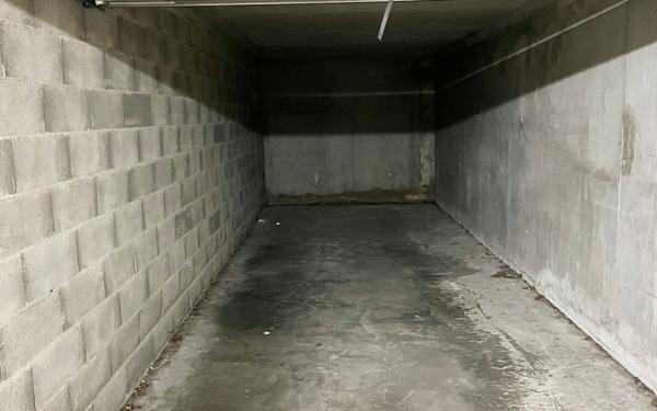 Stationnement à vendre    25 m2 Villeurbanne