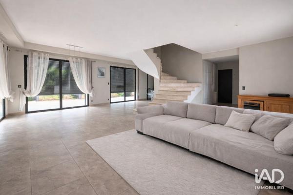 Murs commerciaux  à vendre 555 m² Saint-Rémy-de-Provence