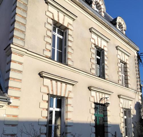 À vendre - Maison bourgeoise, 9 pièces située à Joué-lès-Tours (37300)