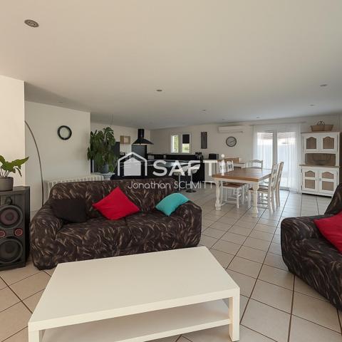 Vue dégagée sur l’Alaric, maison lumineuse !