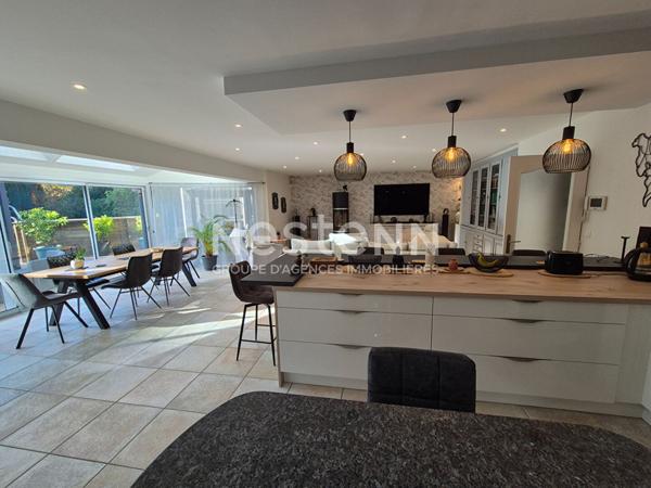 Maison à vendre bourg de Sulniac, 262 m² avec un parc de plus de 4700 m²