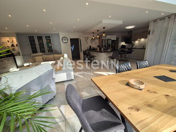 Maison à vendre bourg de Sulniac, 262 m² avec un parc de plus de 4700 m²