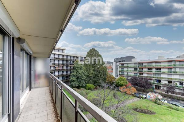 Limite clermont / chamalières, t5 avec 3 chambres + 2 bains