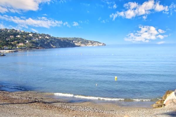 Proche plage - Maison Le Pradet 6 pièces  243 m2 sur un terrain de 850m²