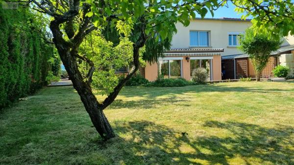 Achat - Maison Étain 55400 6 pièces 165 m 2 395 m 2