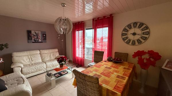 Appartement Saint Etienne Du Rouvray 4 pièce(s) 72 m2, garage, une pièce  en sous-sol de 45 m2