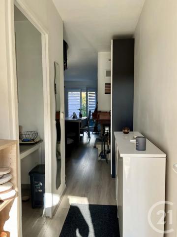 Maison à vendre  7 pièces - 117,60 m 2   VILLEPARISIS  - 77