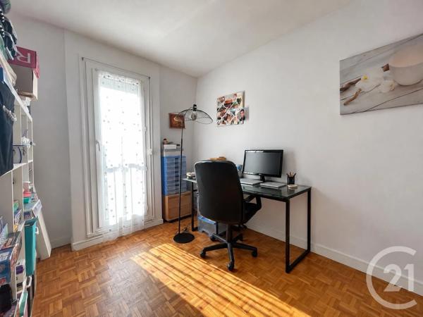 Maison à vendre  7 pièces - 117,60 m 2   VILLEPARISIS  - 77
