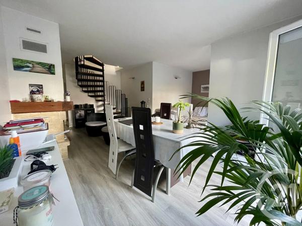 Maison à vendre  7 pièces - 117,60 m 2   VILLEPARISIS  - 77