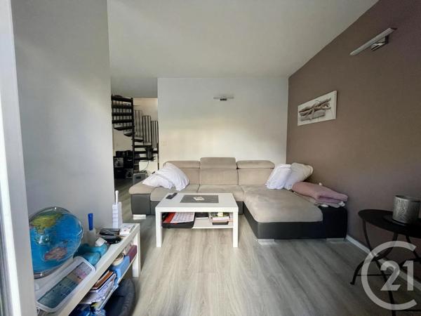 Maison à vendre  7 pièces - 117,60 m 2   VILLEPARISIS  - 77