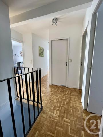 Maison à vendre  7 pièces - 117,60 m 2   VILLEPARISIS  - 77