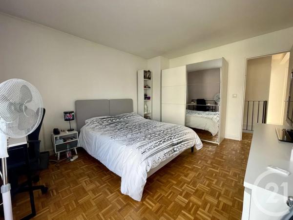Maison à vendre  7 pièces - 117,60 m 2   VILLEPARISIS  - 77