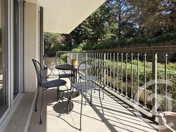 Appartement F5 à vendre  5 pièces - 104,81 m 2   ST GERMAIN EN LAYE  - 78