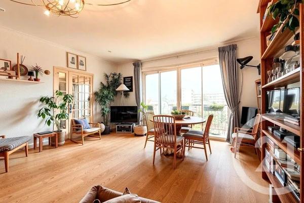 Appartement F5 à vendre  5 pièces - 104,81 m 2   ST GERMAIN EN LAYE  - 78