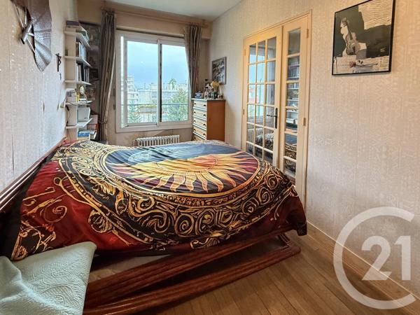 Appartement F5 à vendre  5 pièces - 104,81 m 2   ST GERMAIN EN LAYE  - 78