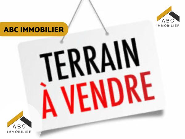 Terrain constructible de 572 m2 sur ORANGE