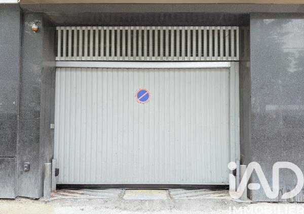 Parking à vendre 30 m² Paris 19