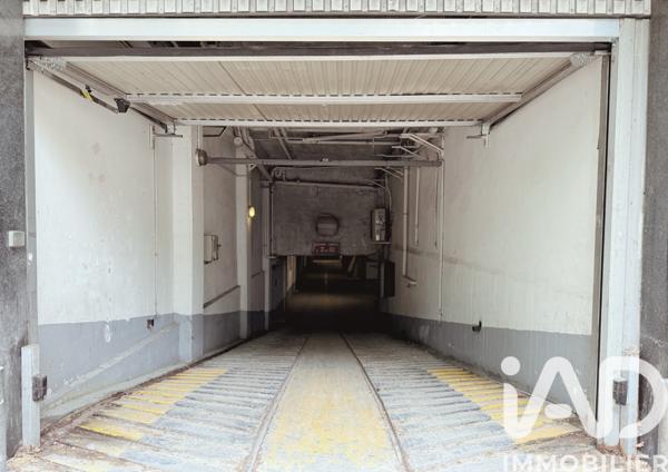 Parking à vendre 30 m² Paris 19