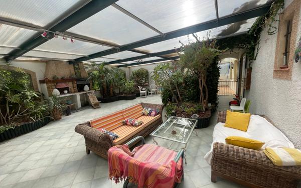 Maison à vendre    7 pièces • 240 m2 La Seyne-sur-Mer