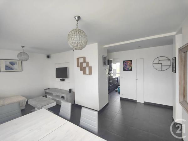Appartement F4 à vendre  4 pièces - 59 m 2   SARTROUVILLE  - 78