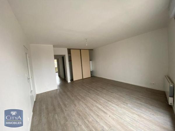 Appartement à louer 2 pièces 54.49m² Chartres (28000)