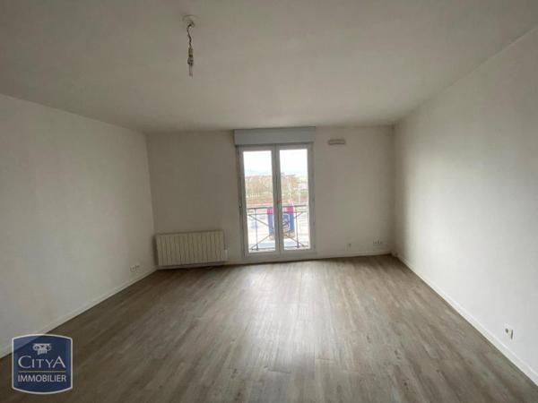 Appartement à louer 2 pièces 54.49m² Chartres (28000)