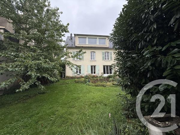 Maison à vendre  8 pièces - 233 m 2   MARLY LE ROI  - 78