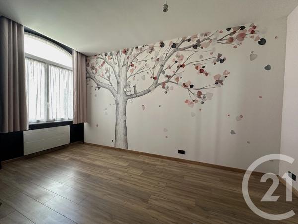 Appartement T8 à vendre  8 pièces - 255 m 2   CHATEAUROUX  - 36