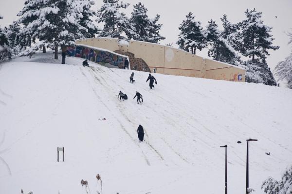 Nanterre (92000) Appartement traversant de 4 pièces sur 85,40 m² Carrez avec balcon et box fermé en sous-sol pour 365 000 € HAI