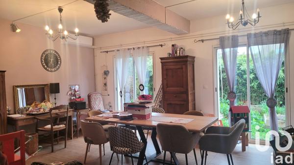 Maison à vendre 9 pièces 221 m² L'Isle-sur-la-Sorgue