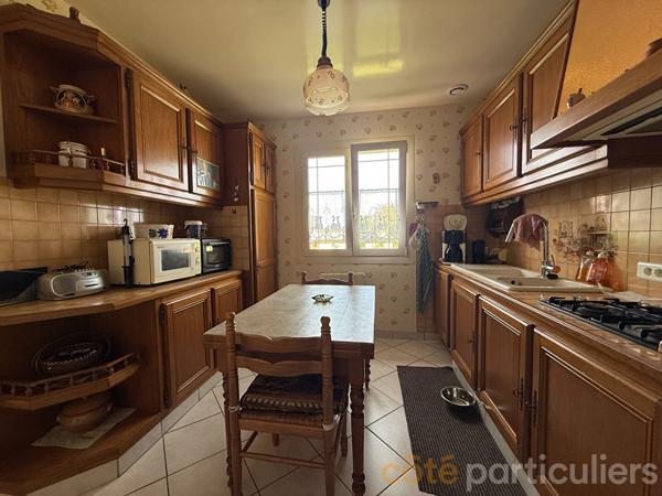 Vente
                Maison122,63 m² - 6 Pièces -
                    SAINT AMAND MONTROND (18200)