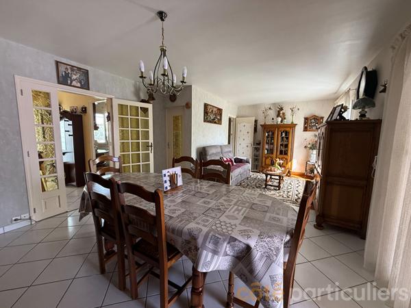 Vente
                Maison122,63 m² - 6 Pièces -
                    SAINT AMAND MONTROND (18200)