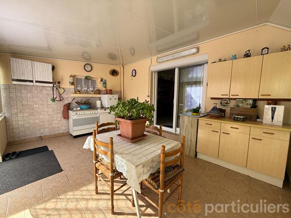 Vente
                Maison122,63 m² - 6 Pièces -
                    SAINT AMAND MONTROND (18200)
