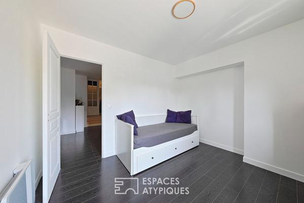 Maison en pierre rénovée avec jardin et cour