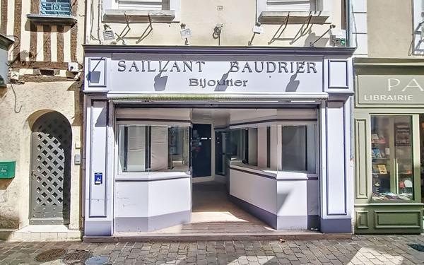 Maison à vendre    2 pièces • 92 m2 La Ferté-Bernard