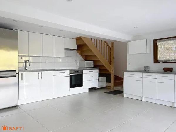 Chalet typique rénové, charme, clarté et cocooning.