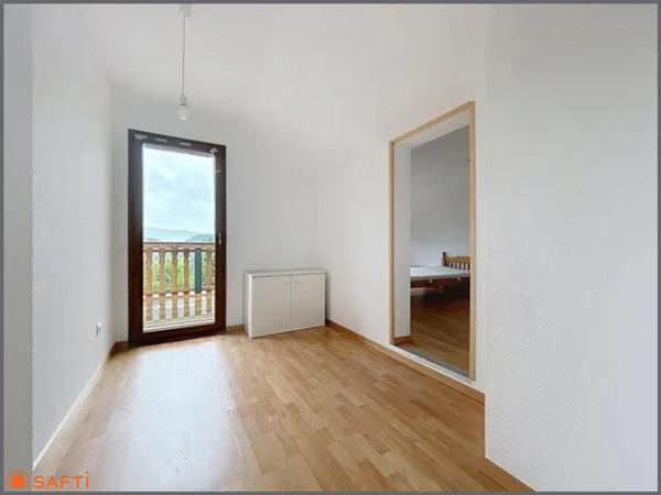 Chalet typique rénové, charme, clarté et cocooning.