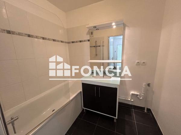 Location Appartement 2 pièces 46.2 m² - 3 RUE BERTHELOT Lille 59800