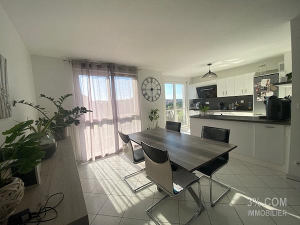 3%COM Beau F3 avec double balcon et double garage  Hochfelden (67270)