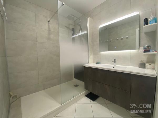 3%COM Beau F3 avec double balcon et double garage  Hochfelden (67270)