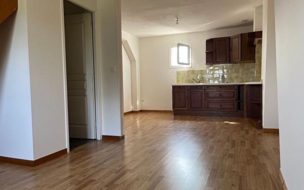 Appartement à louer    2 pièces •  Damville