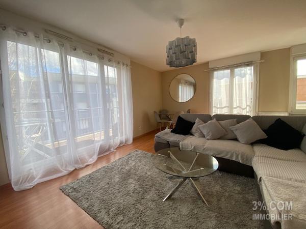 3%.COM Très beau F2 avec terrasse et garage - vendu loué Strasbourg (67000)