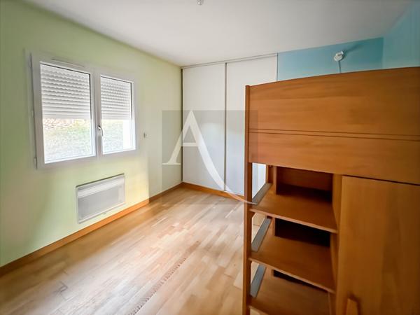 Maison récente avec grand terrain ? À 5 min des commerces, cadre campagne idéal !