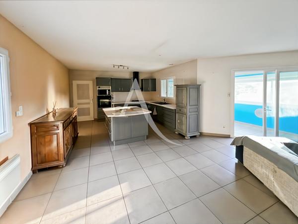 Maison récente avec grand terrain ? À 5 min des commerces, cadre campagne idéal !